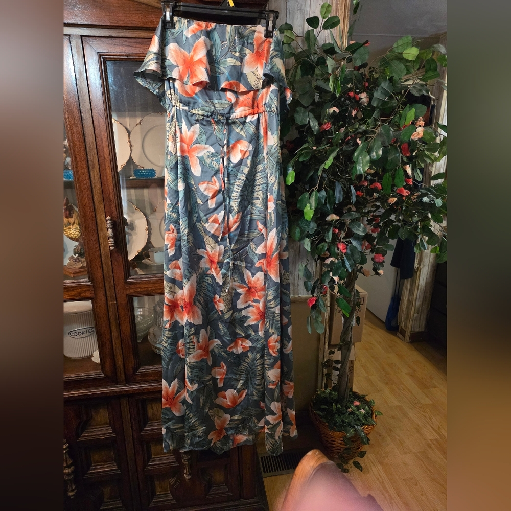 Floral Sleeveless DRESS (M)